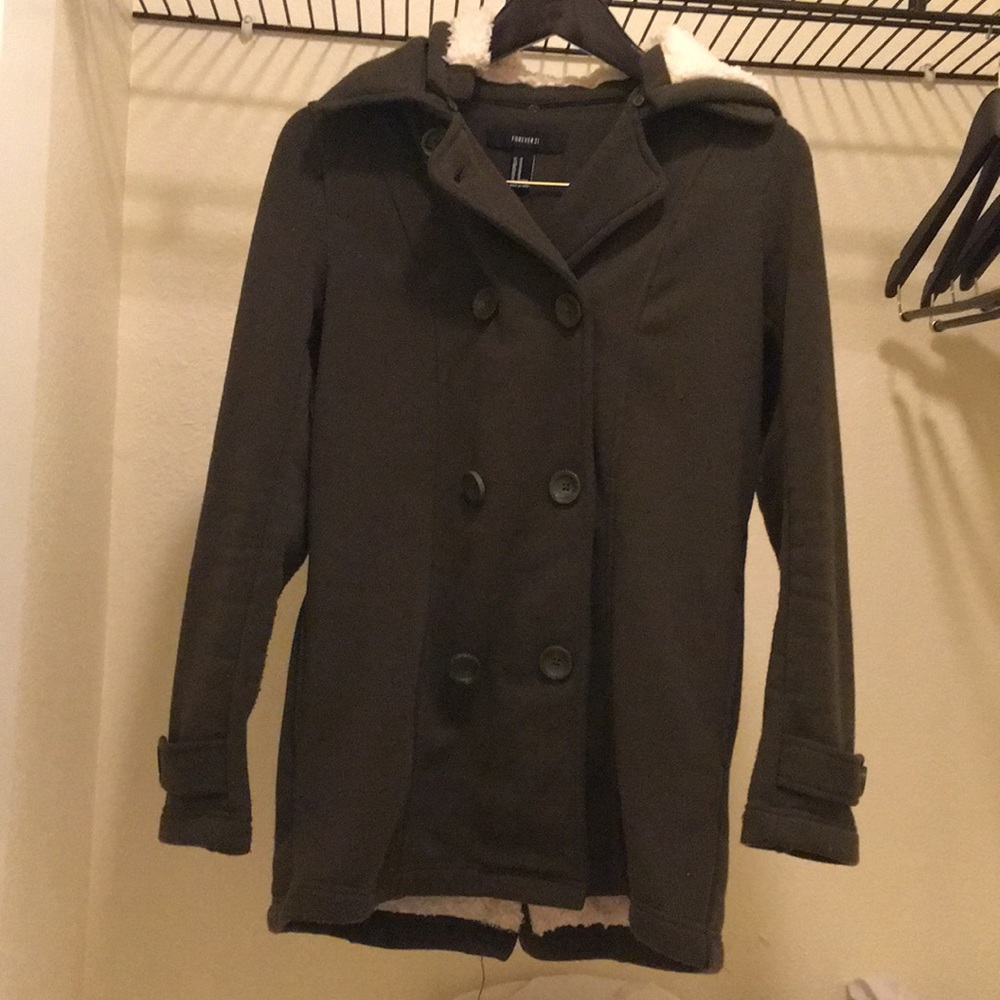 Juniors Forever 21 fitted Peacoat.